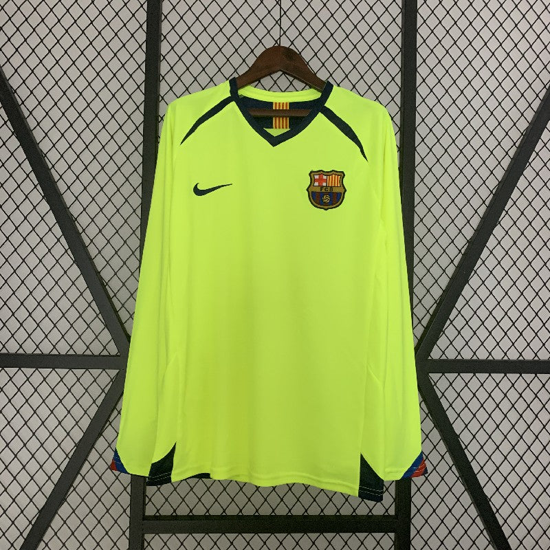Retro long sleeve Barcelona 05/06 away (Copy)