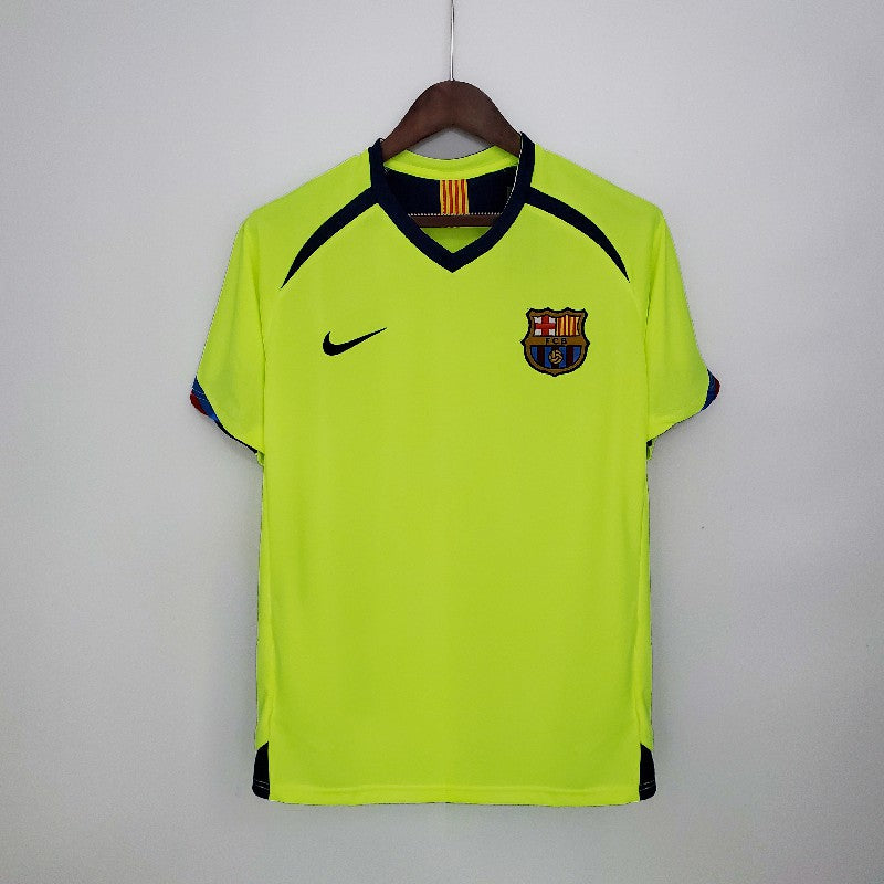 Retro Barcelona 05/06 away